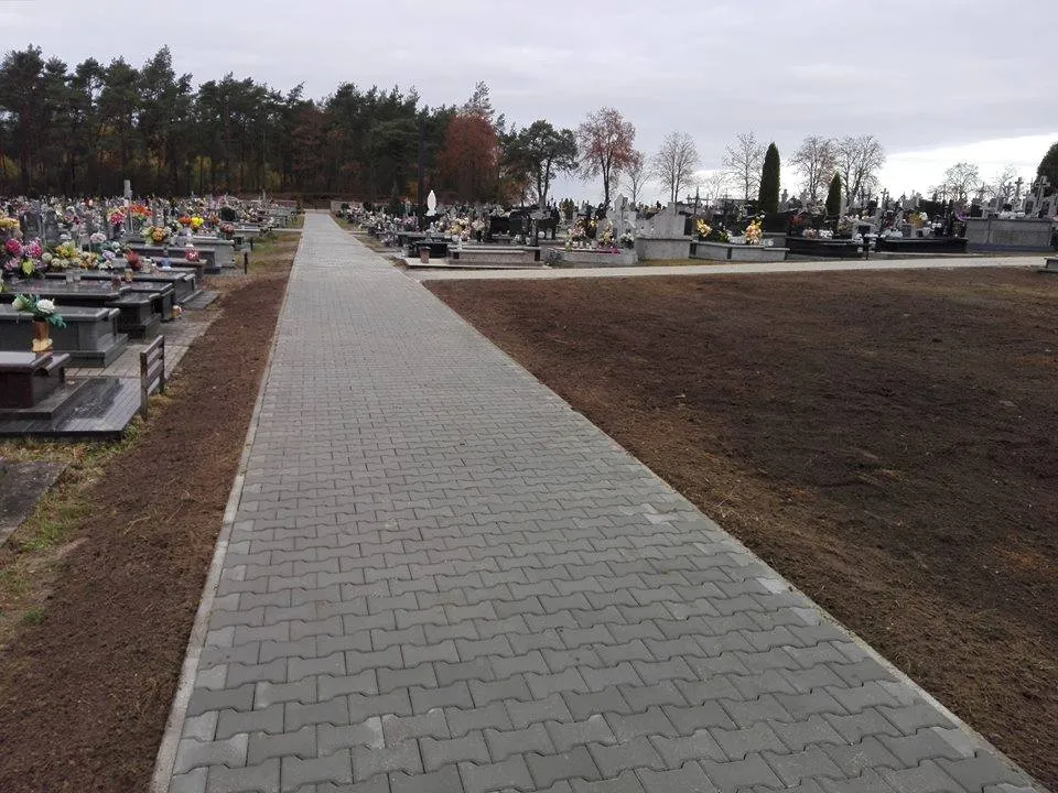 Rewitalizacja alejek cmentarnych